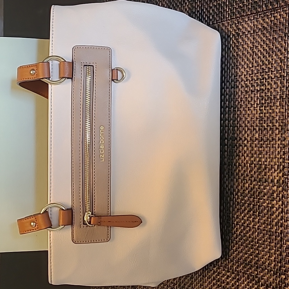 Hand bag